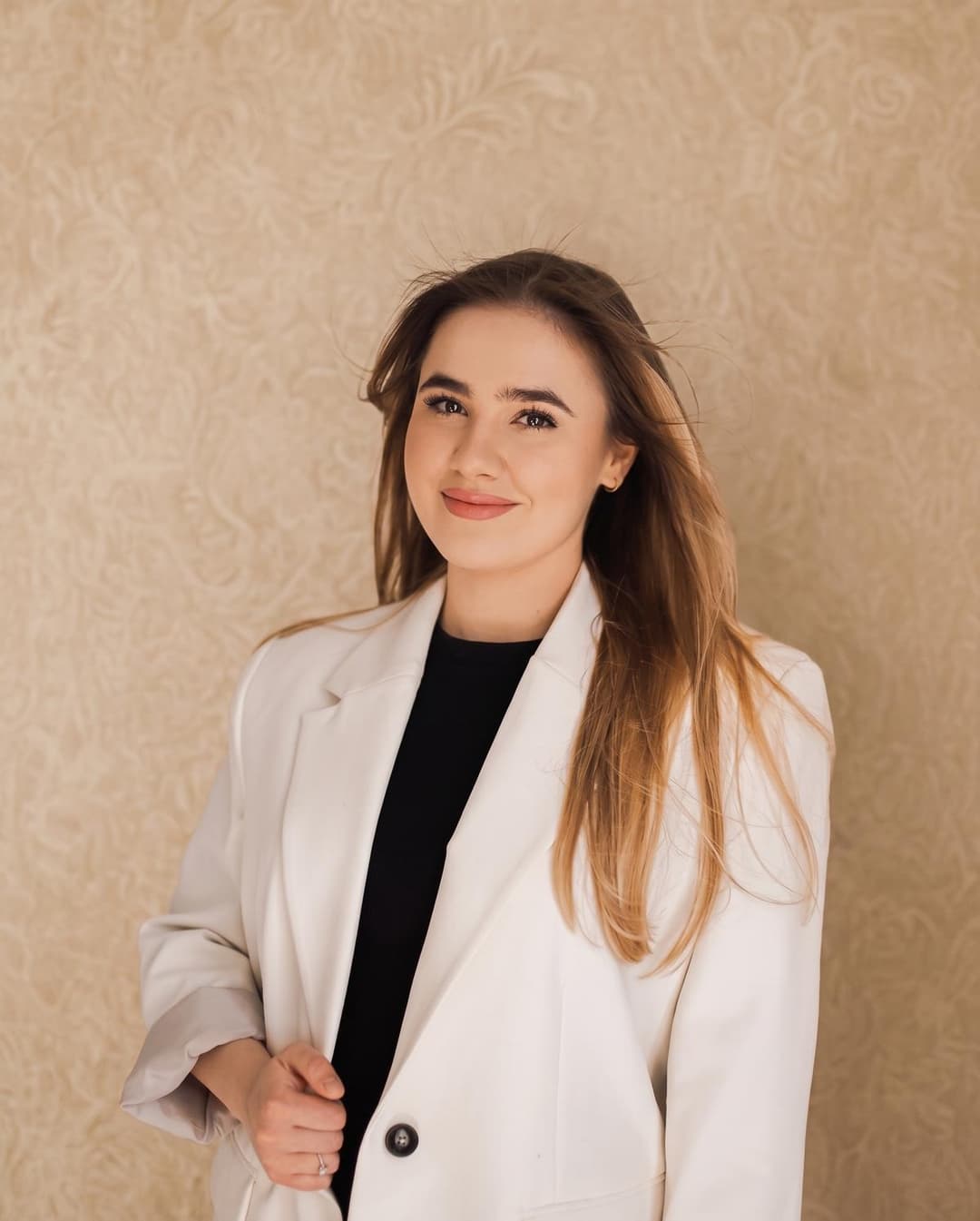 Justyna Jasiurkowska – psycholog, psychoterapeuta | Rozwiąż Mnie